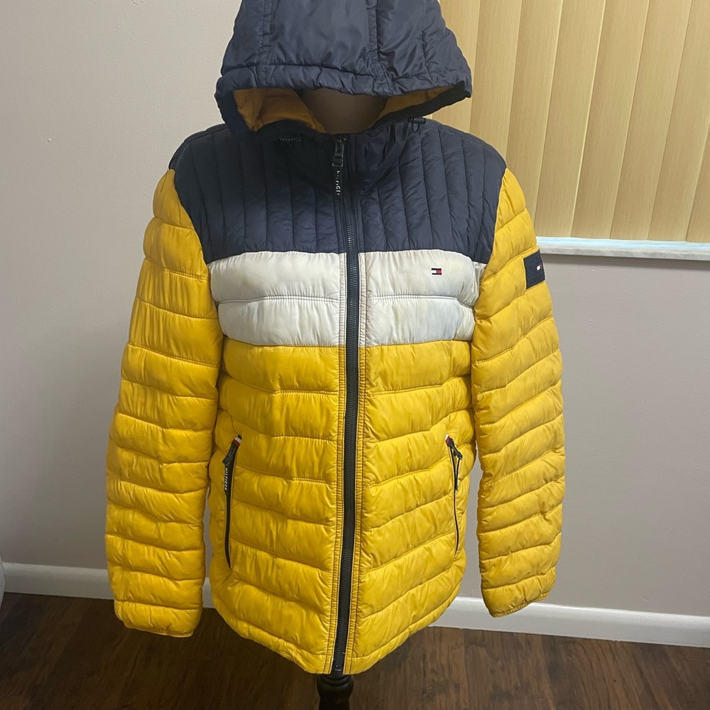 Tommy Hilfiger Men's Yellow and Navy Jacket